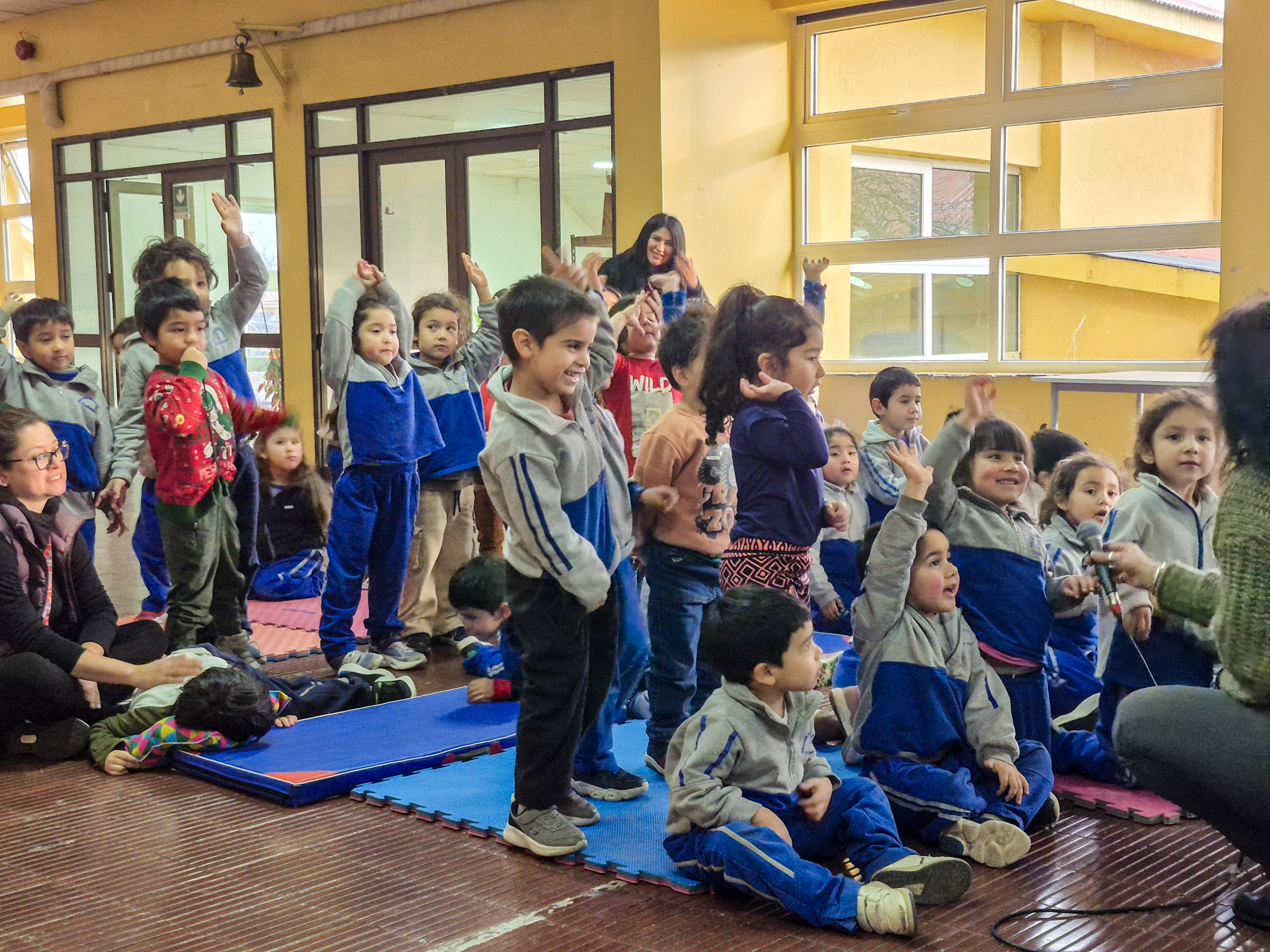 niños participando_esc baquedano